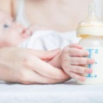 Breastfeeding VS Formula Feeding